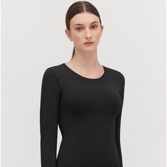Cuyana Asymmetrical Stretch Long Sleeve Tee - Picture 3 of 5